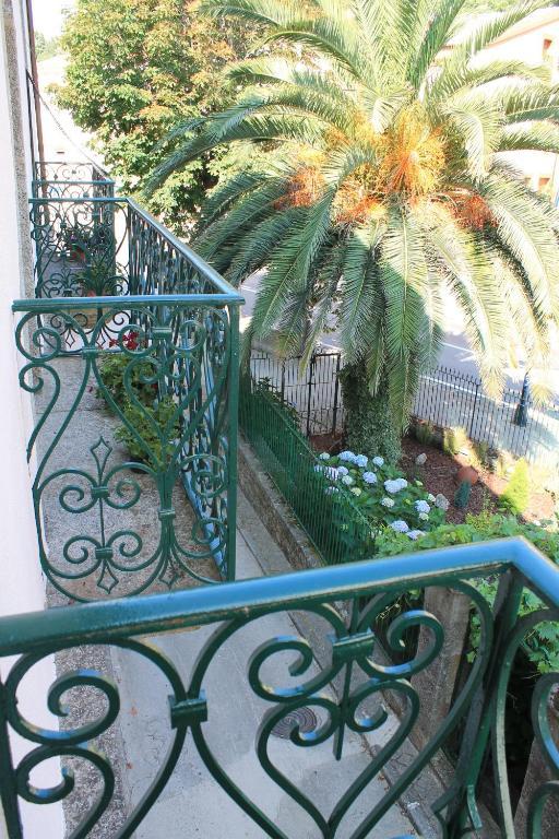 Апартаменты Casa Jardin De La Plata Баньос-де-Монтемайор Номер фото